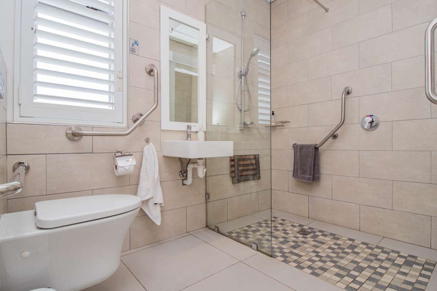 14 Bedroom Property for Sale in Kleinmond Western Cape
